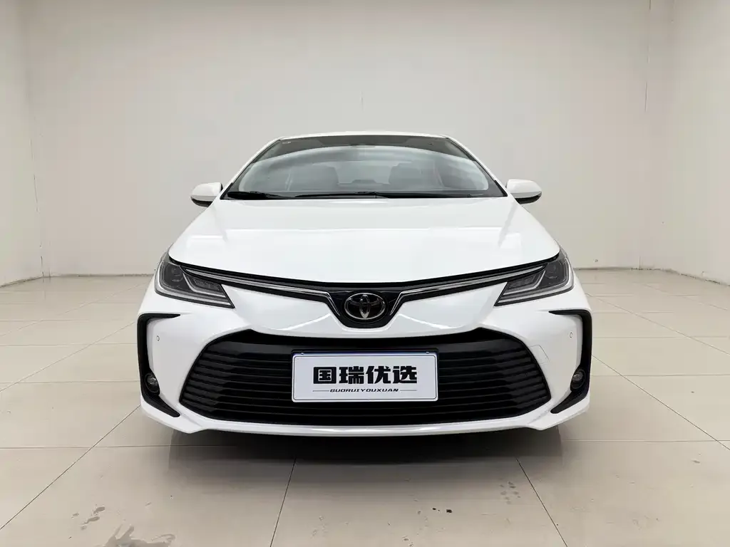Toyota Corolla — фото 3