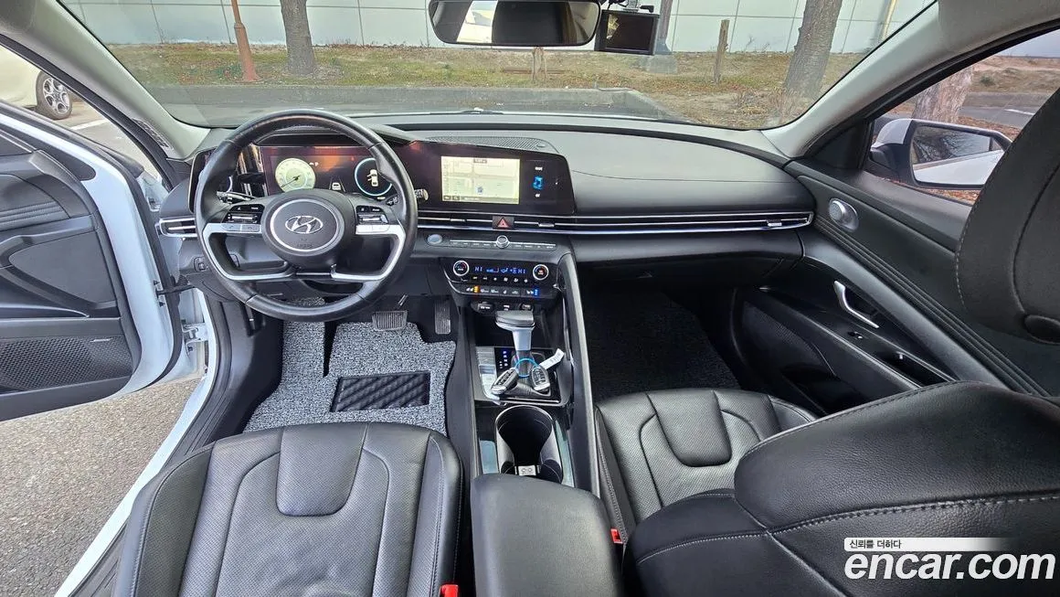 Hyundai AVANTE — фото 4
