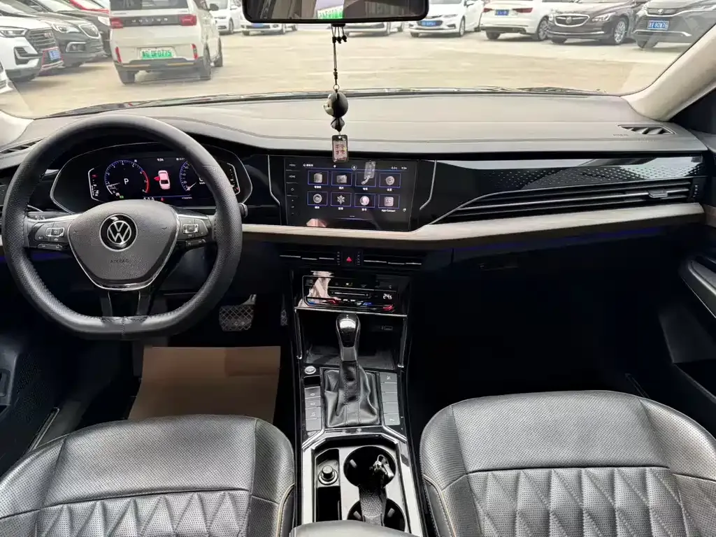 Volkswagen Passat — фото 4