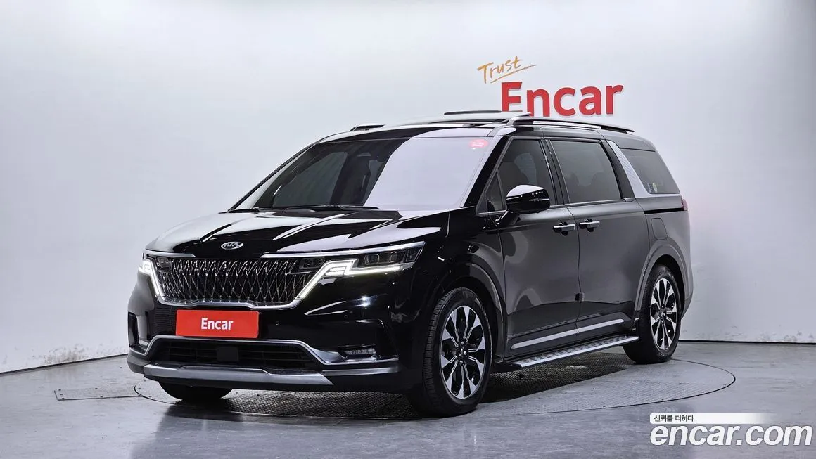 Kia Carnival — фото 1