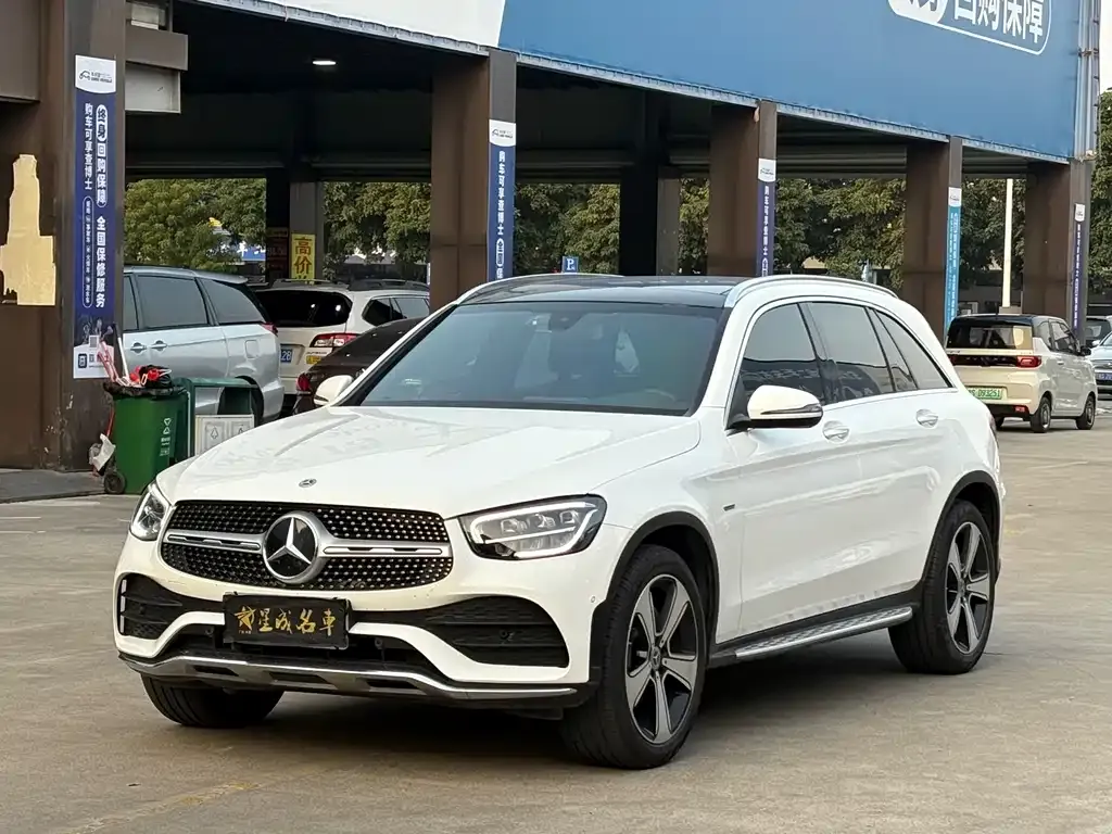 Mercedes-Benz GLC — фото 1