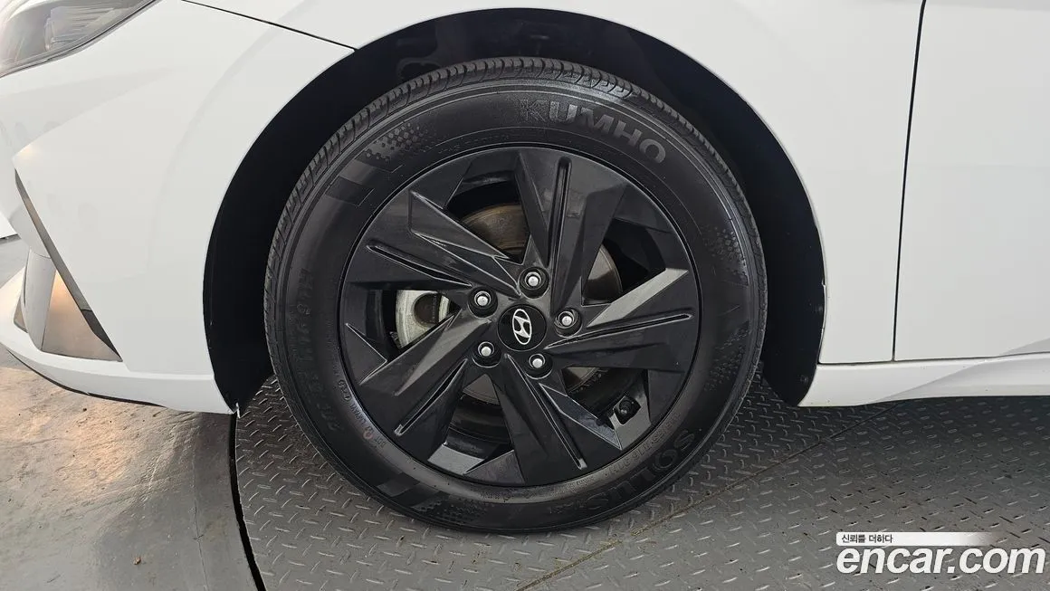 Hyundai AVANTE — фото 9