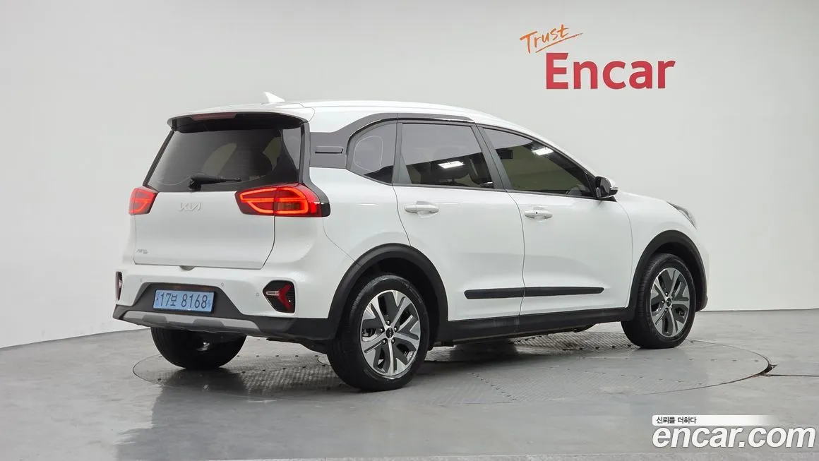 Kia Niro — фото 3