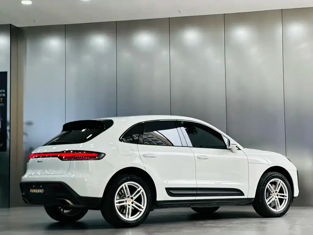 Porsche Macan — фото 8
