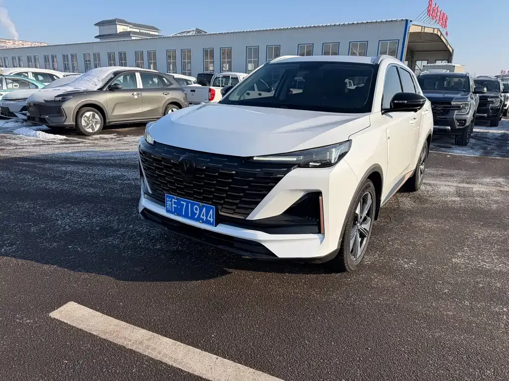 Changan CS55PLUS — фото 3