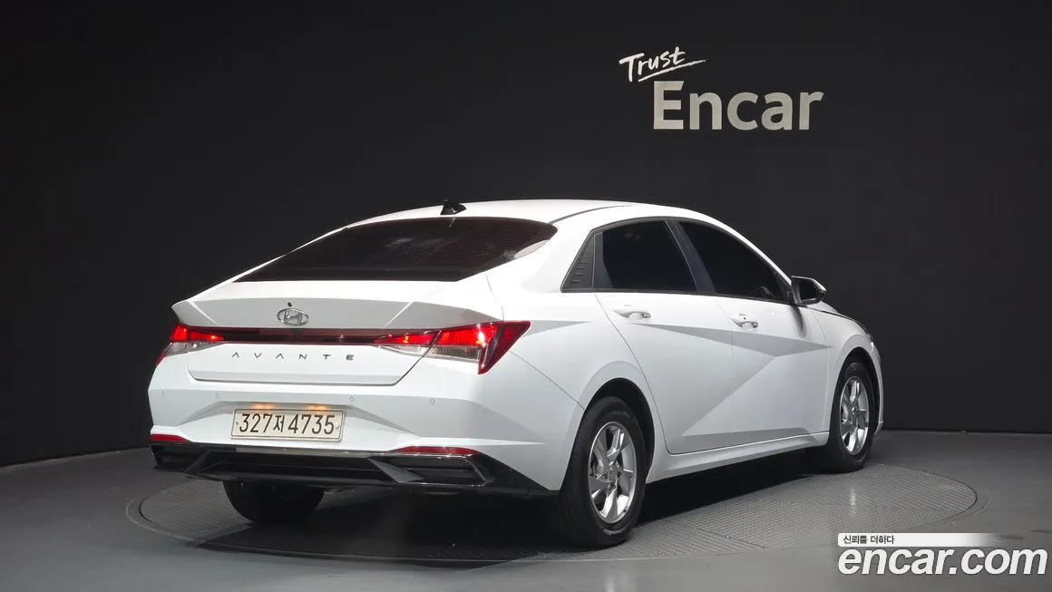 Hyundai AVANTE — фото 2
