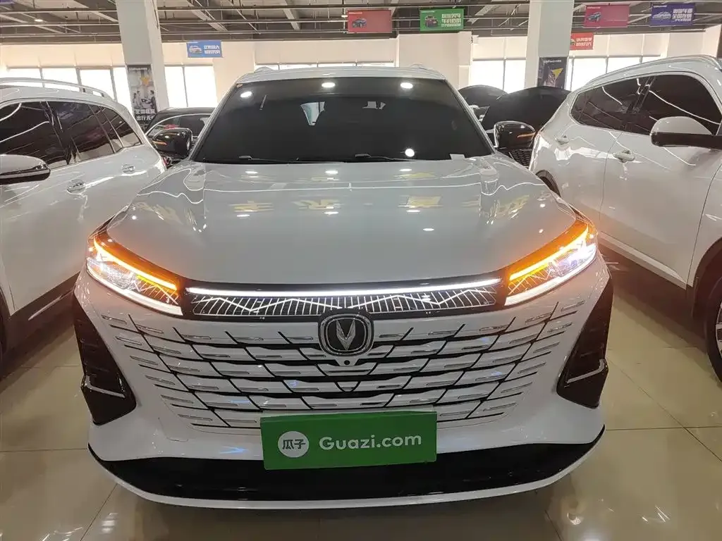 Changan CS75PLUS — фото 3