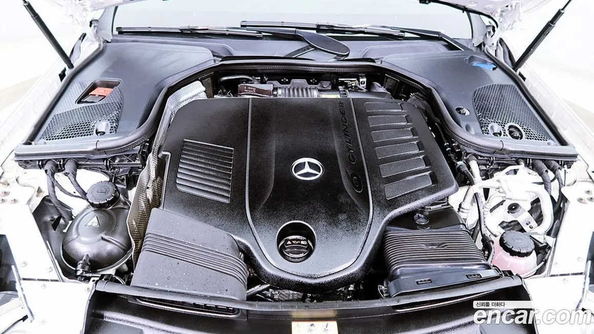 Mercedes-Benz CLS-Class — фото 10