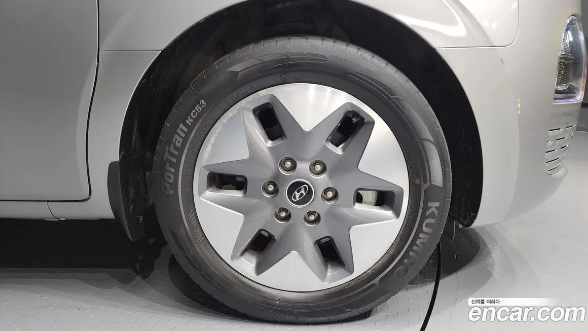 Hyundai Staria — фото 8