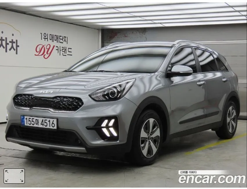 Kia Niro — фото 1