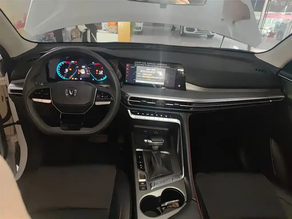 Changan CS35PLUS — фото 10