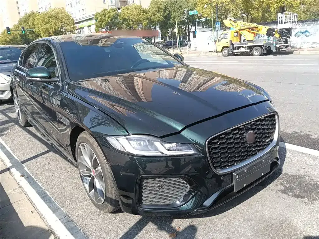 Jaguar XFL — фото 3