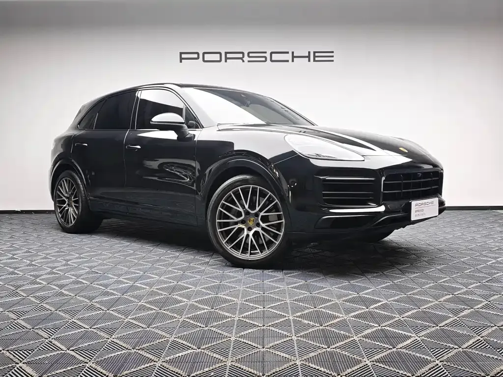 Porsche Cayenne — фото 7