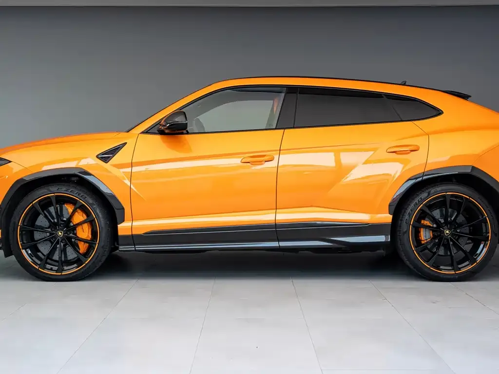 Lamborghini Urus — фото 7
