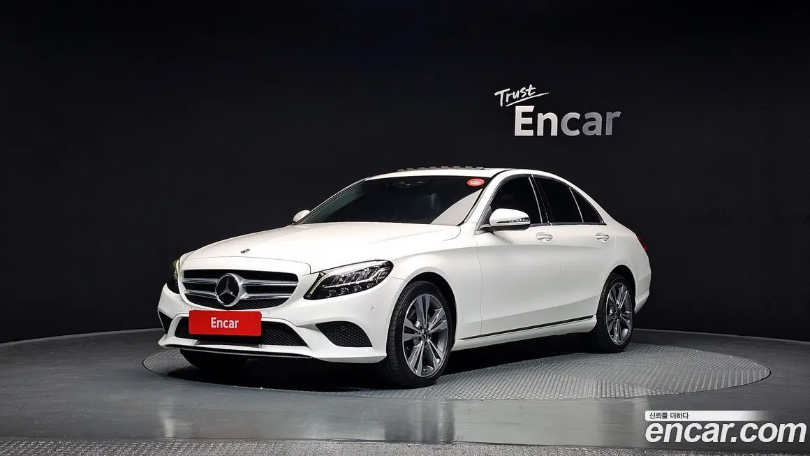 Mercedes-Benz C-Class — фото 1