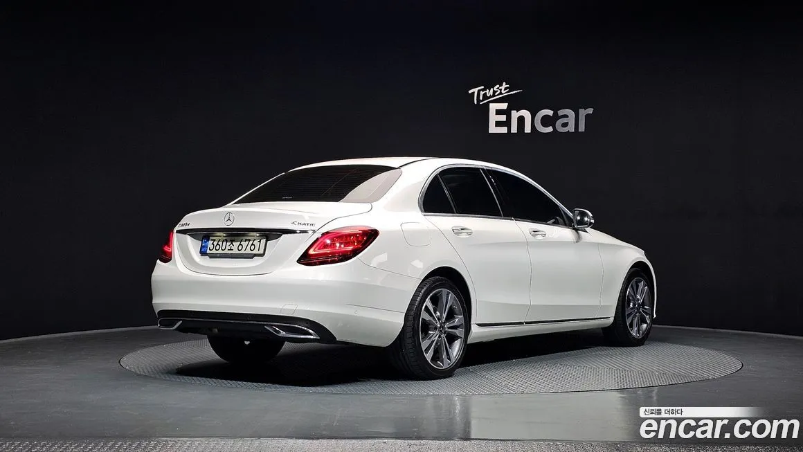 Mercedes-Benz C-Class — фото 2