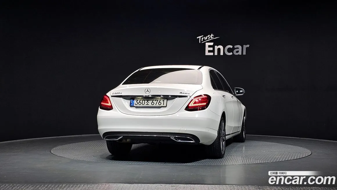Mercedes-Benz C-Class — фото 4