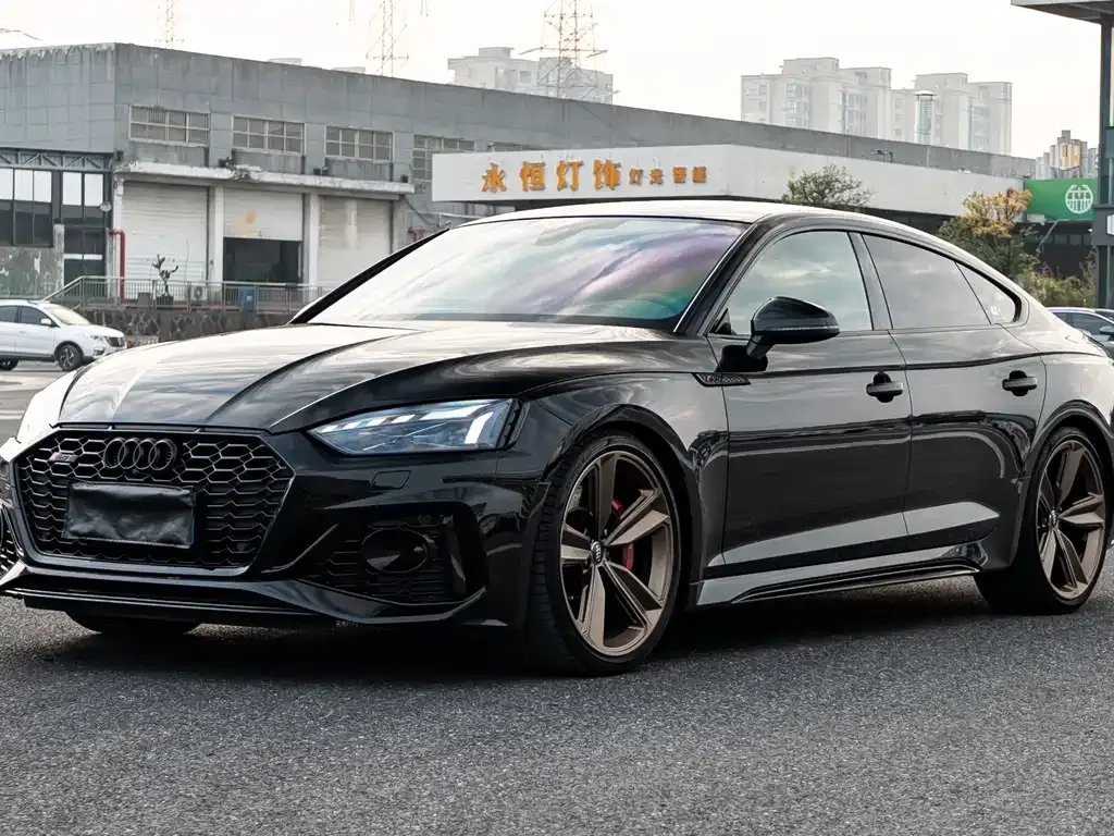 Audi RS 5 — фото 1