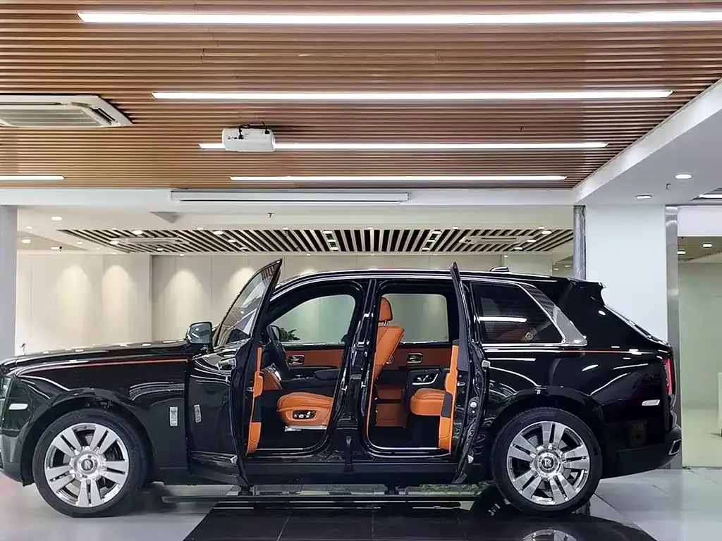 Rolls-Royce Cullinan — фото 3