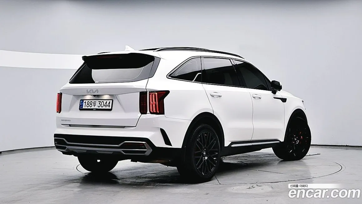 Kia Sorento — фото 6