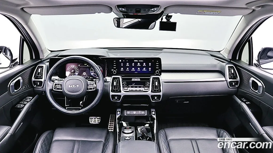 Kia Sorento — фото 9
