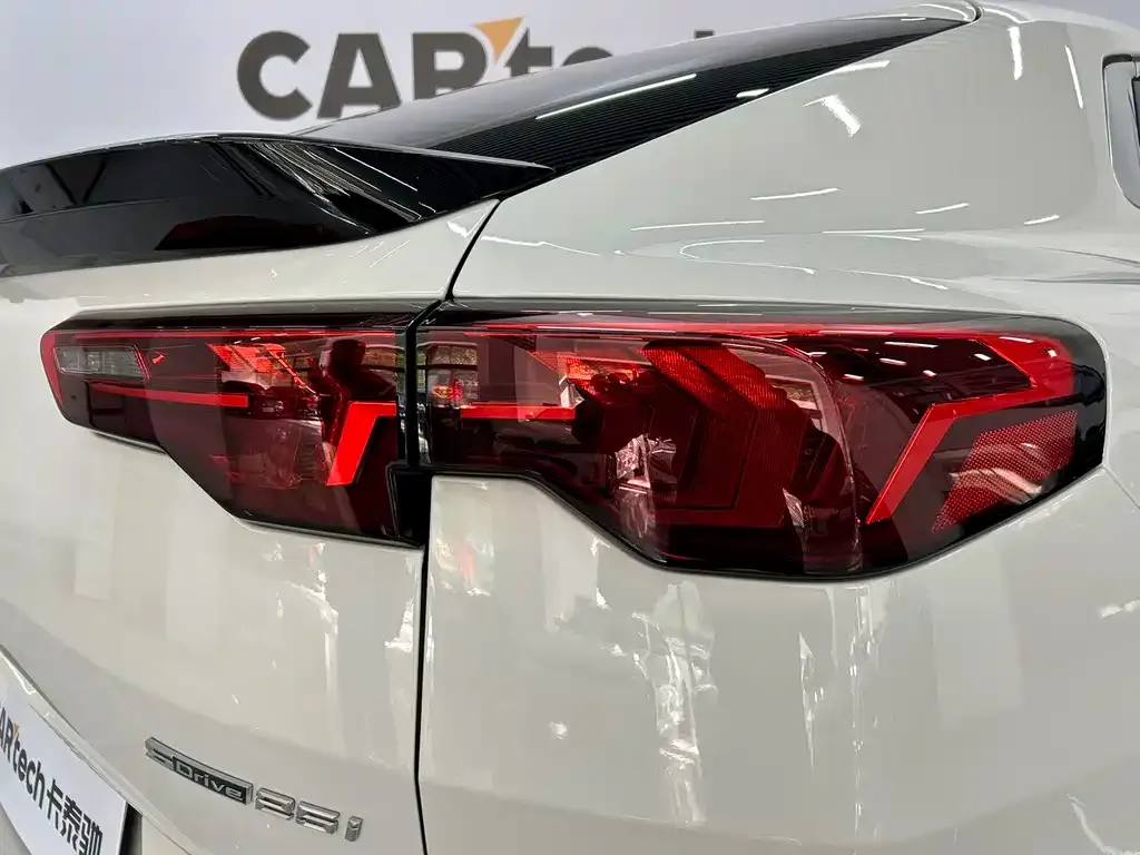 BMW X2 (Import) — фото 8