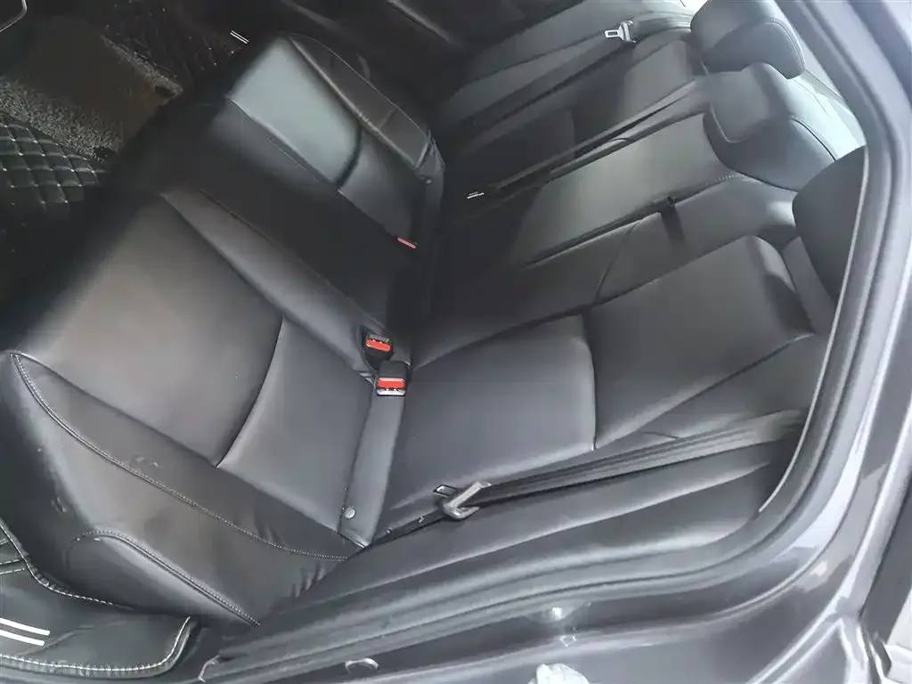 Honda Accord — фото 6