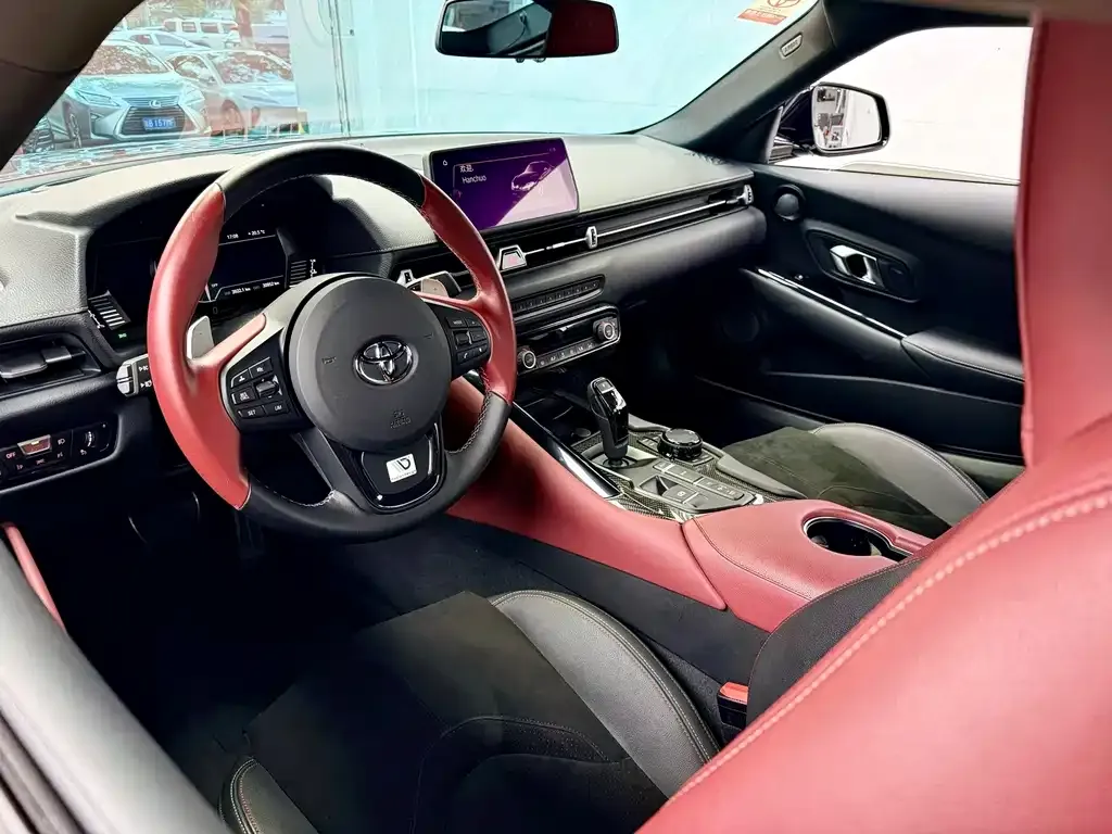 Toyota Supra — фото 6