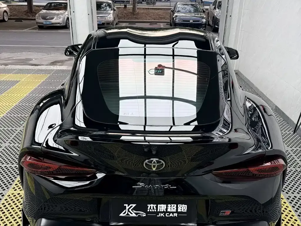 Toyota Supra — фото 2