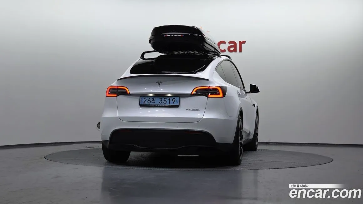 Tesla Model Y — фото 4