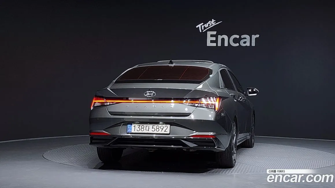 Hyundai AVANTE — фото 3