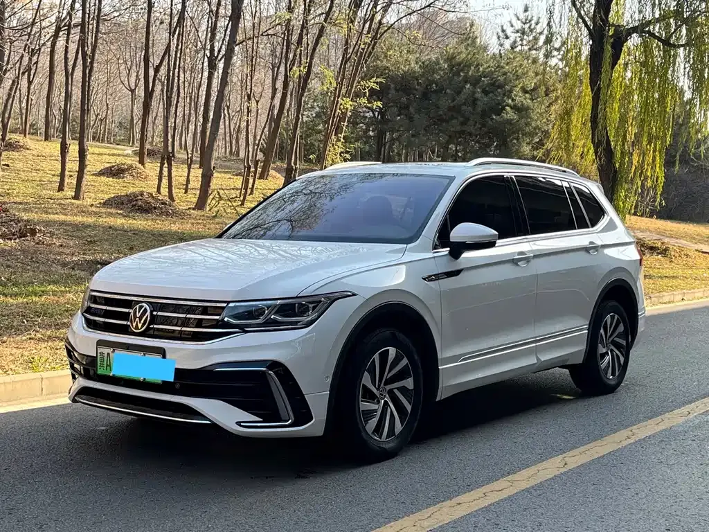 Volkswagen Tiguan L New Energy — фото 1