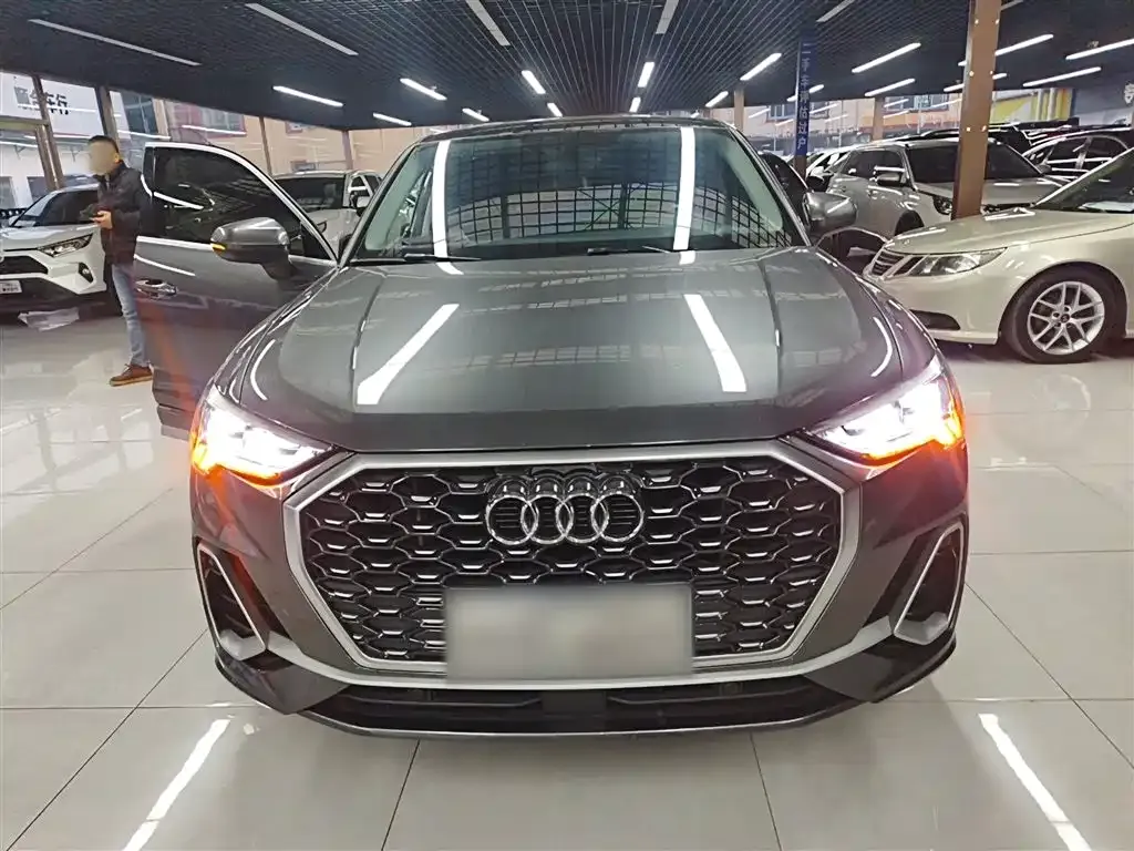Audi Q3 Sportback — фото 8