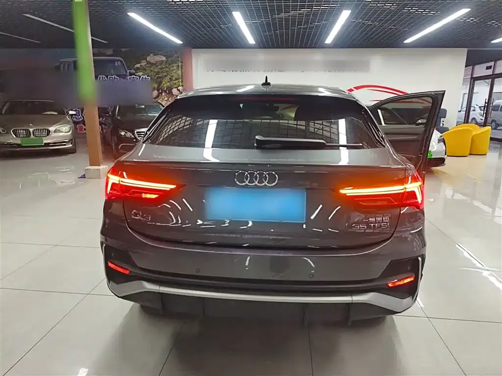 Audi Q3 Sportback — фото 4