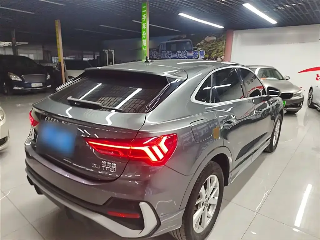 Audi Q3 Sportback — фото 7