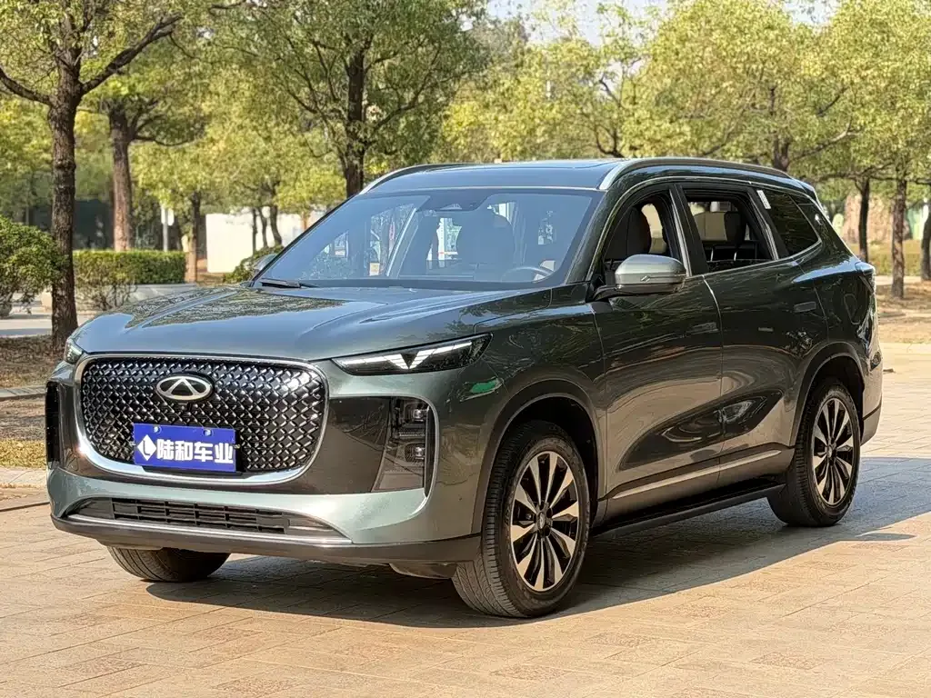 Chery Tiggo 8 PLUS — фото 1