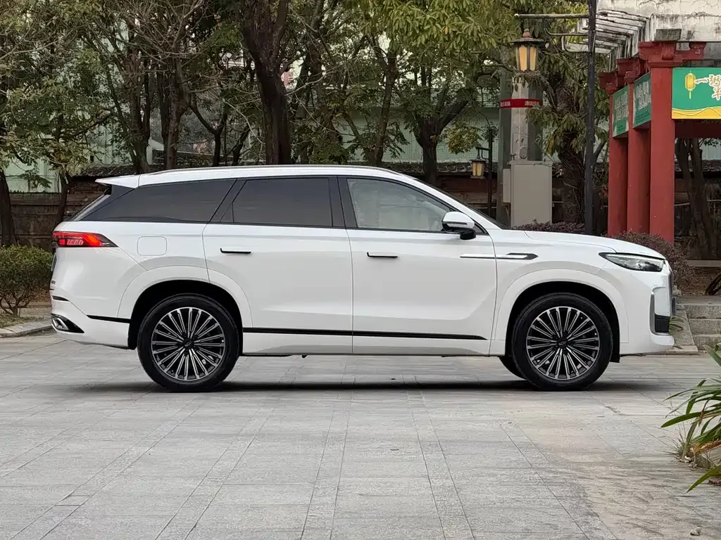 Chery Tiggo 9 — фото 10