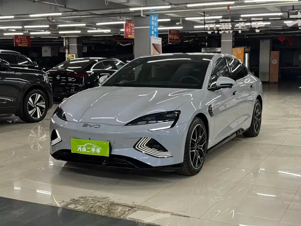 BYD Seal — фото 2
