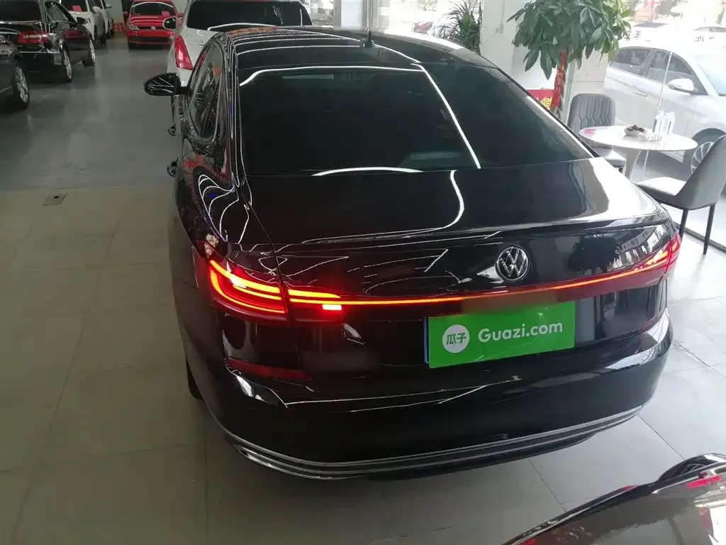 Volkswagen Passat — фото 6