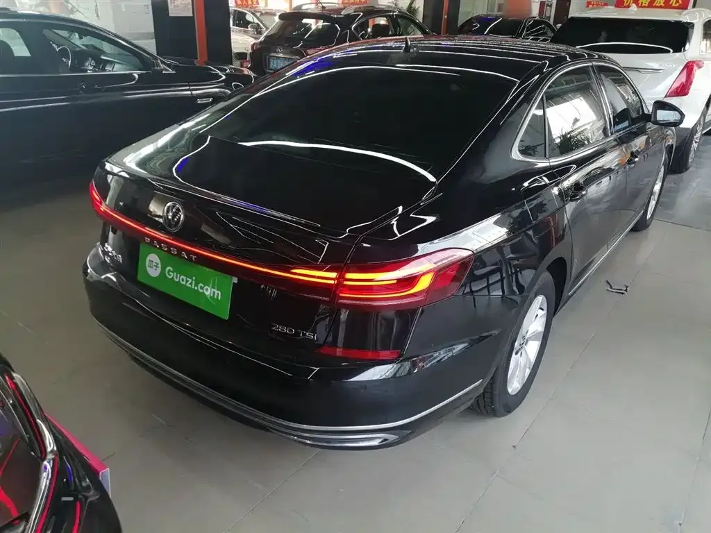 Volkswagen Passat — фото 7