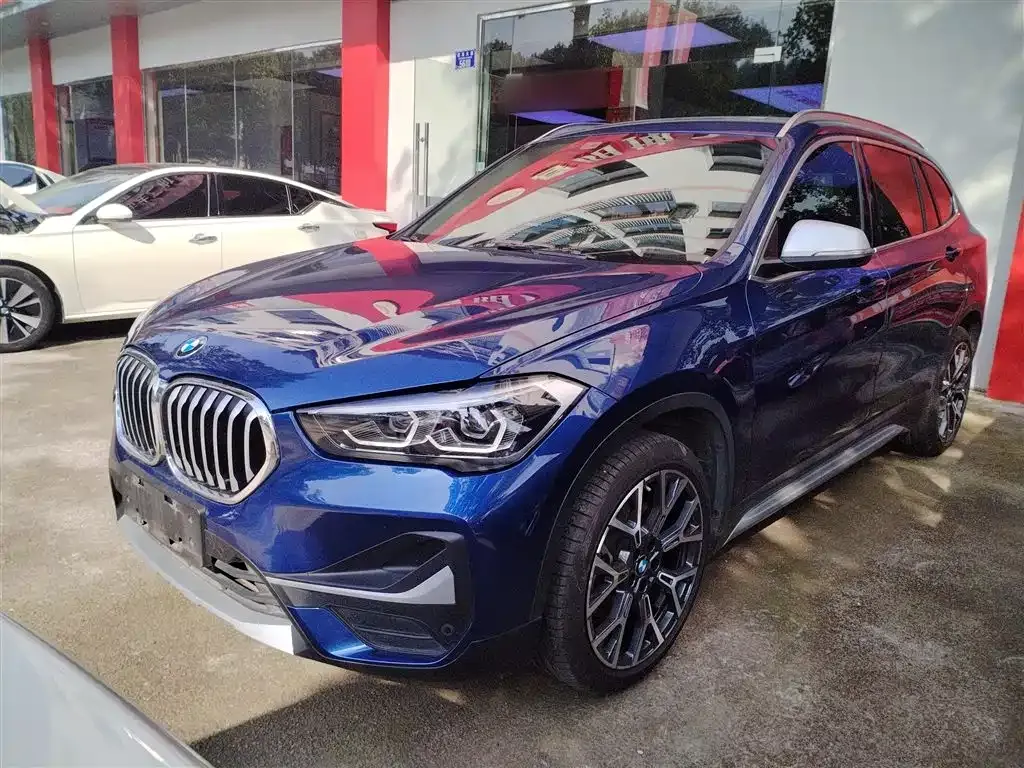 BMW X1 — фото 9