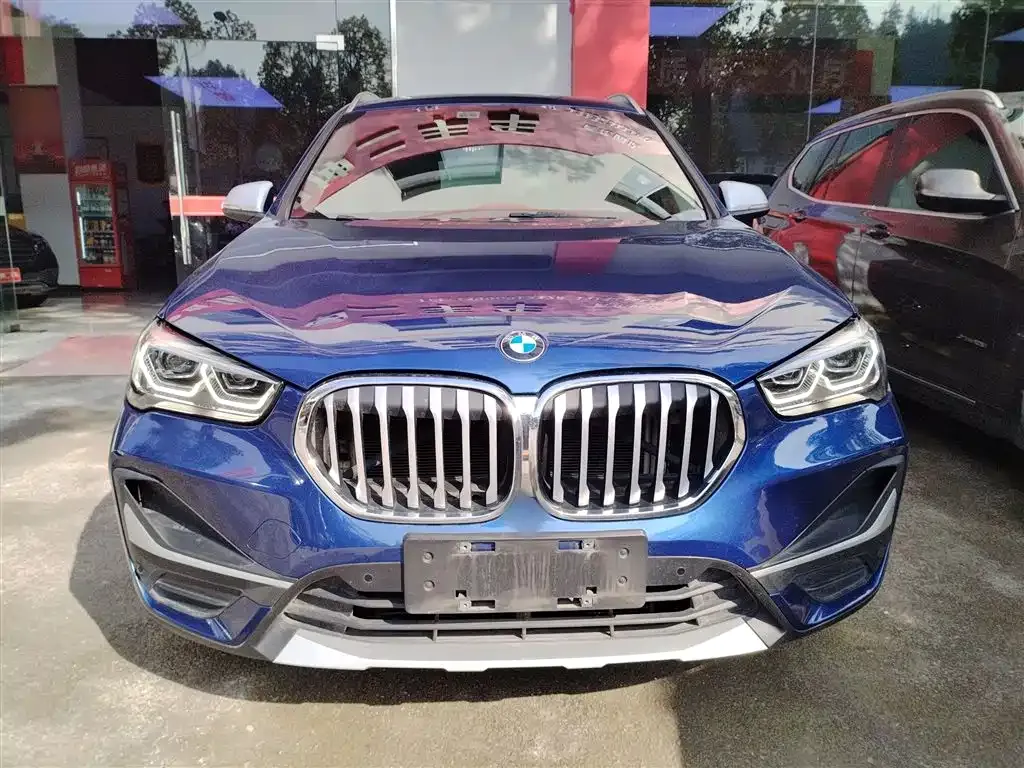 BMW X1 — фото 10
