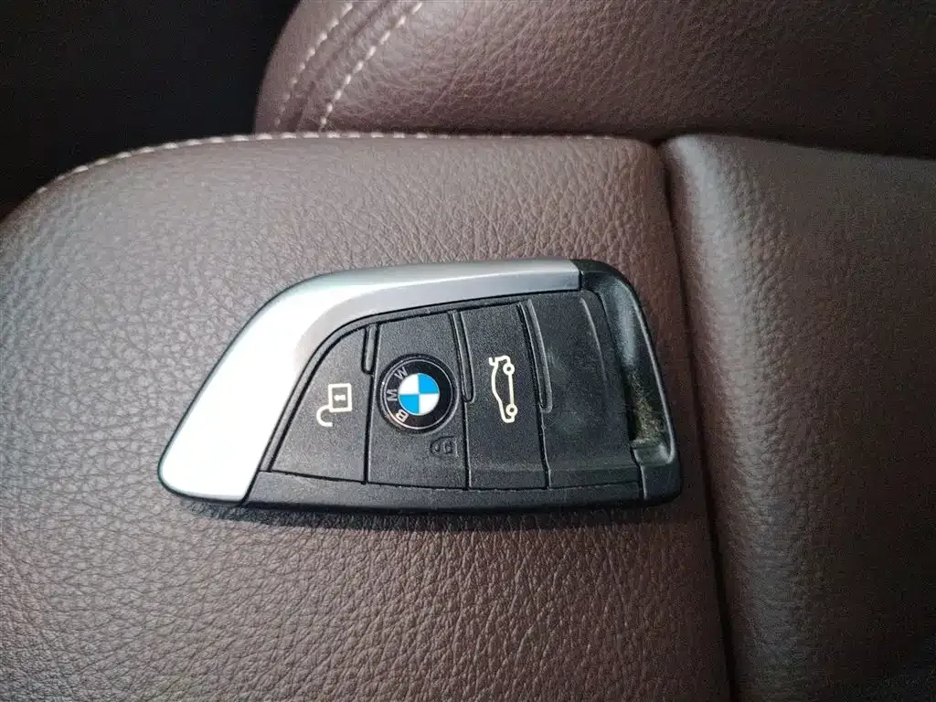 BMW X1 — фото 2