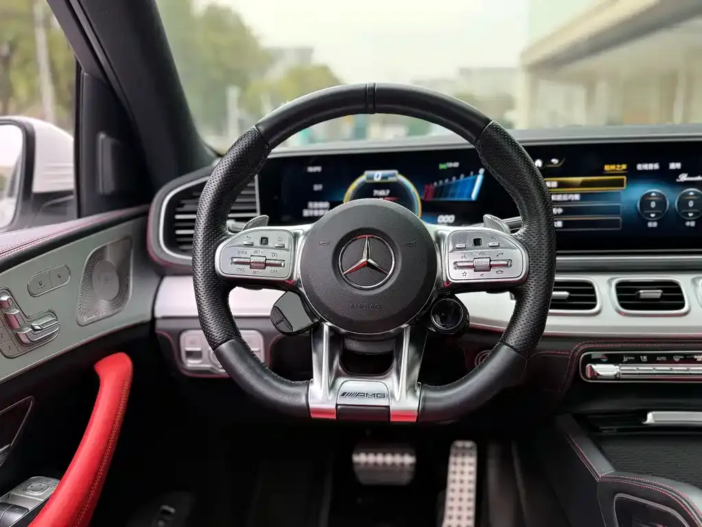 Mercedes-Benz GLE AMG — фото 4