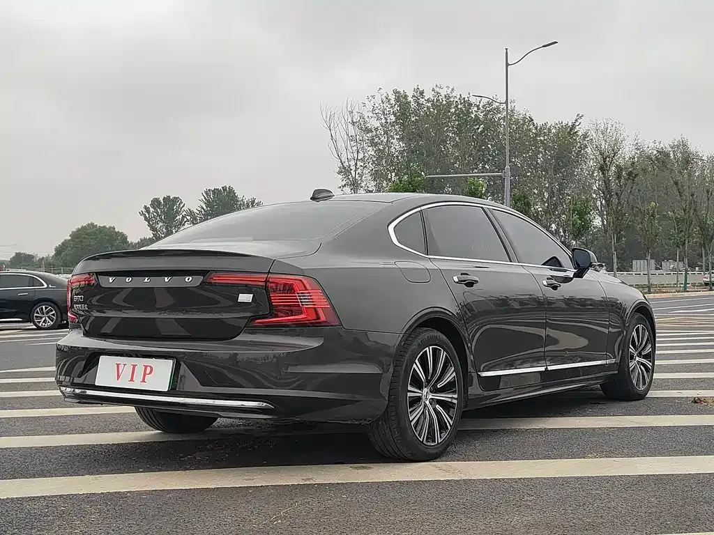 Volvo S90 PHEV — фото 9