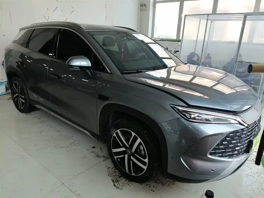 BYD L DM-i — фото 9