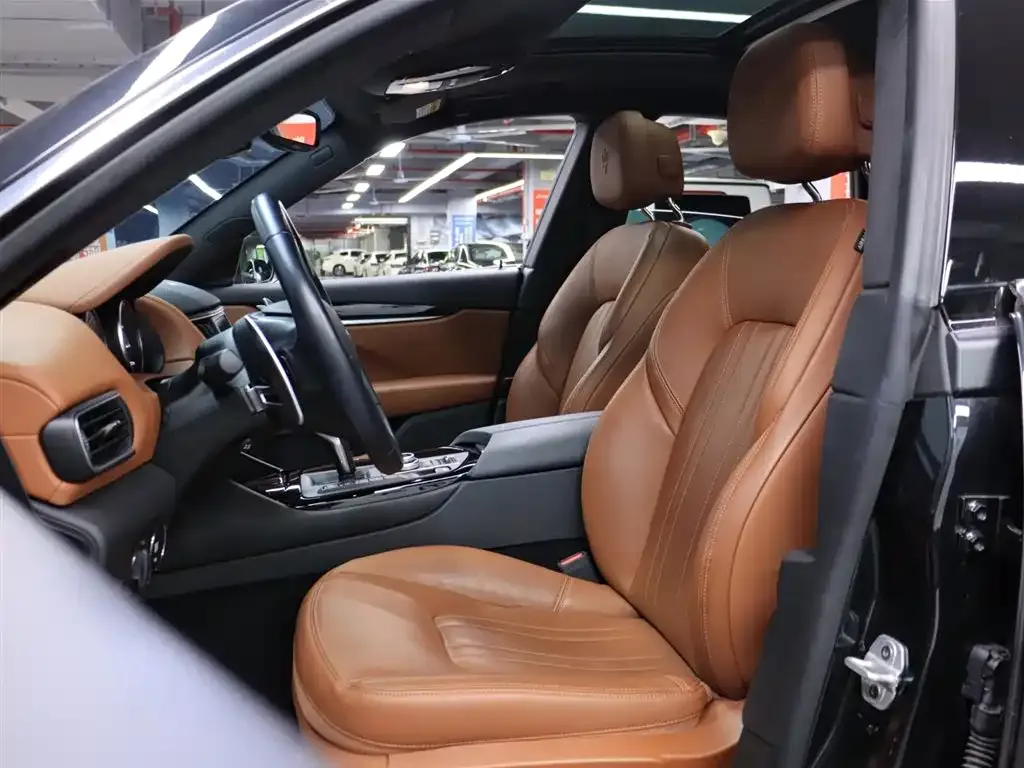 Maserati Levante — фото 9