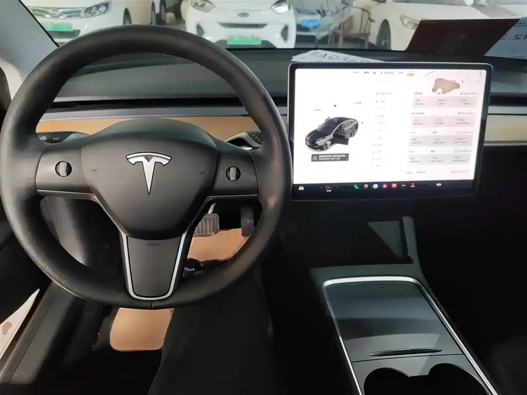 Tesla Model 3 — фото 2