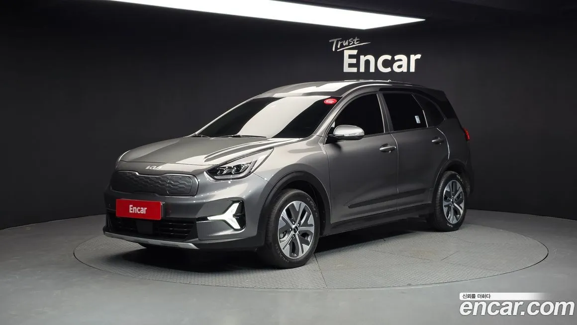 Kia Niro — фото 1
