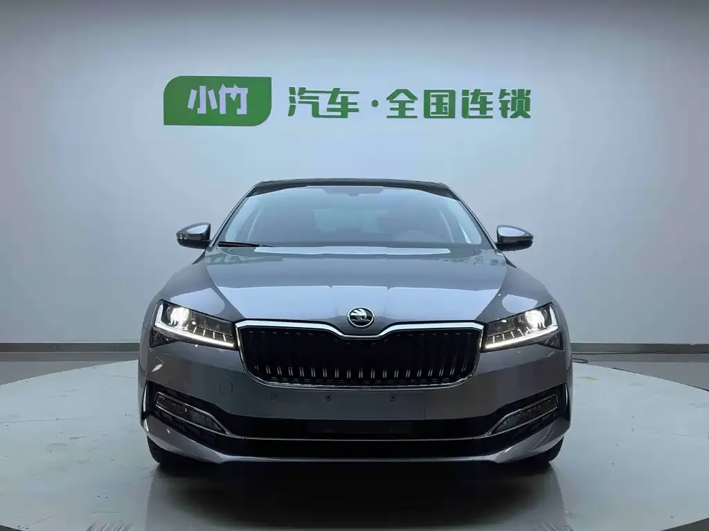 Skoda Superb — фото 3